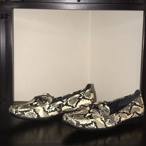 NWOB Bellini loafers - Picture 4 of 5